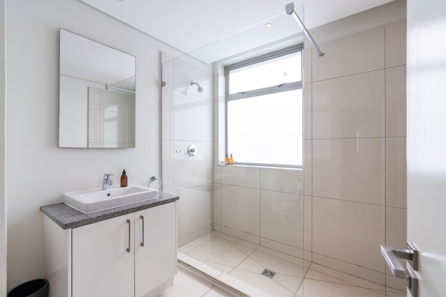 2 Bedroom Property for Sale in Green Point Western Cape